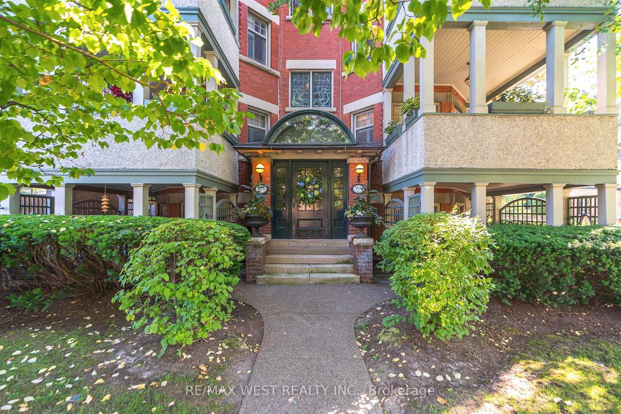 9B Humewood Drive, Toronto, ON M6C 1C9