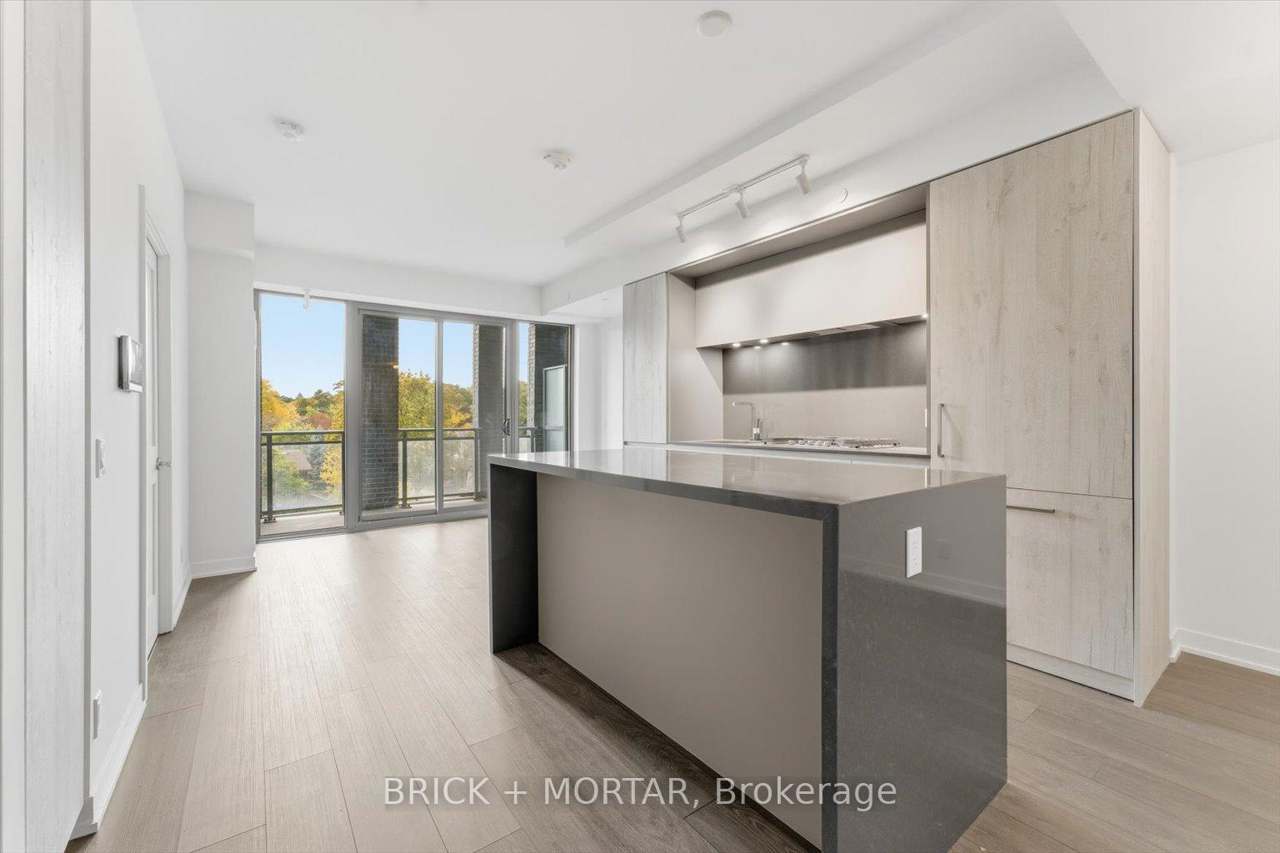 1 Hillsdale Avenue W 301, Toronto, ON M4S 0E5