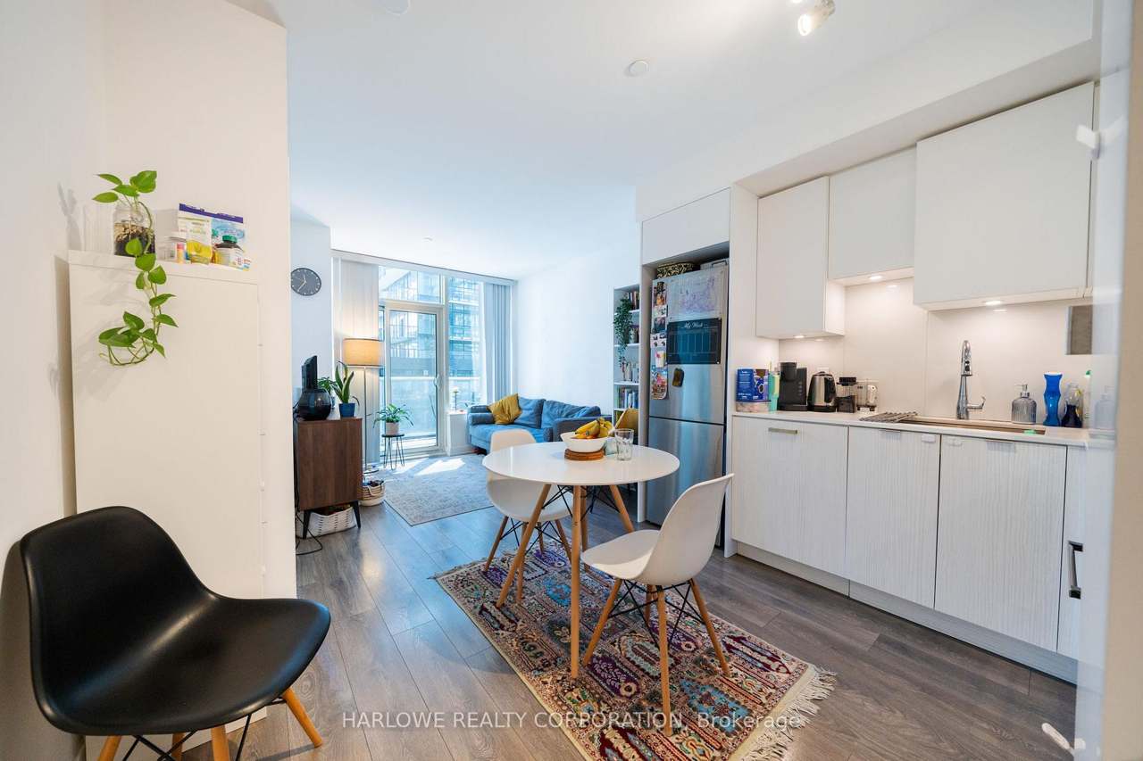 99 Broadway Avenue 502 NT, Toronto, ON M4P 0E3