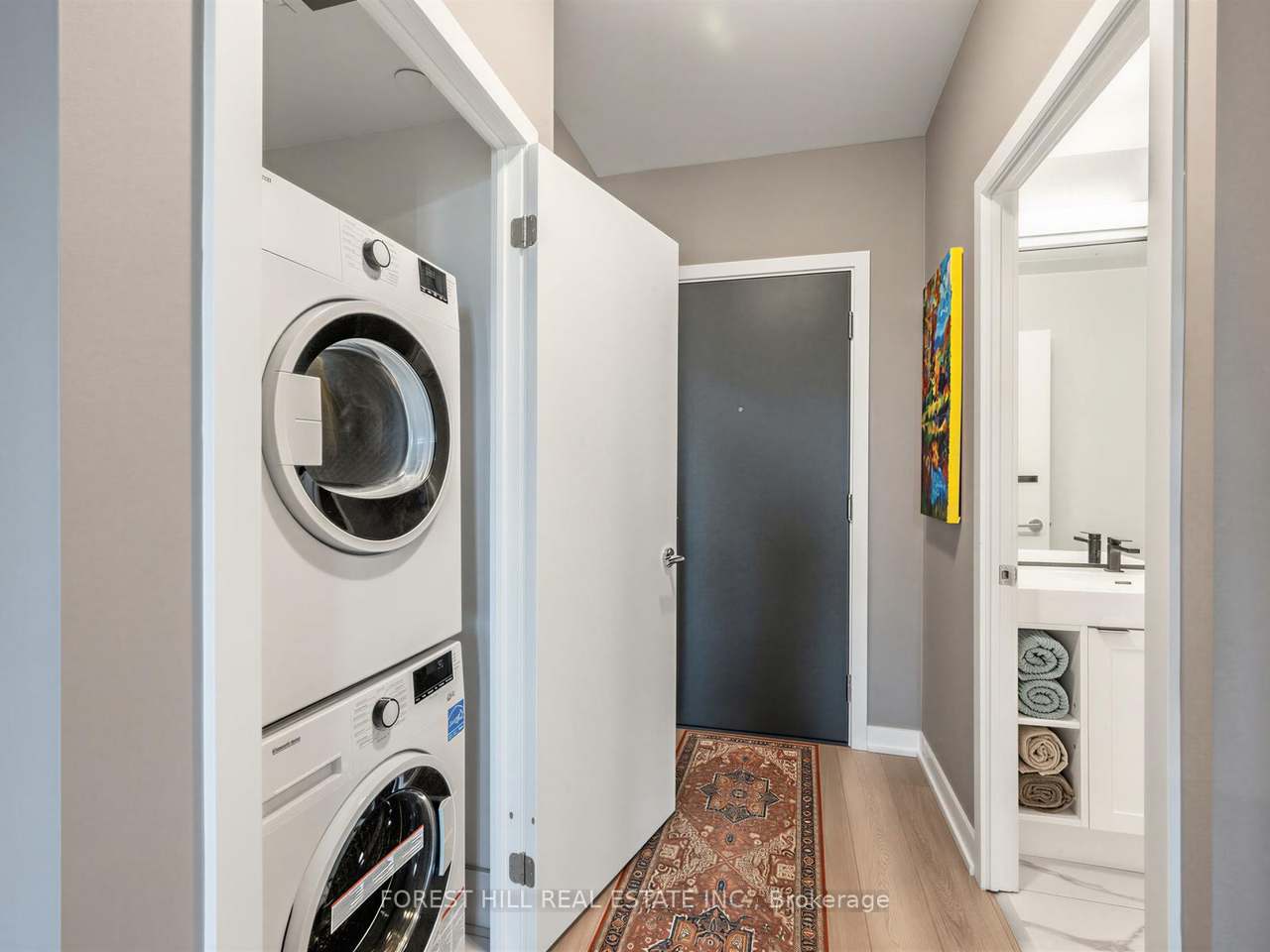 250 Lawrence Avenue W 703, Toronto, ON M5M 1B2