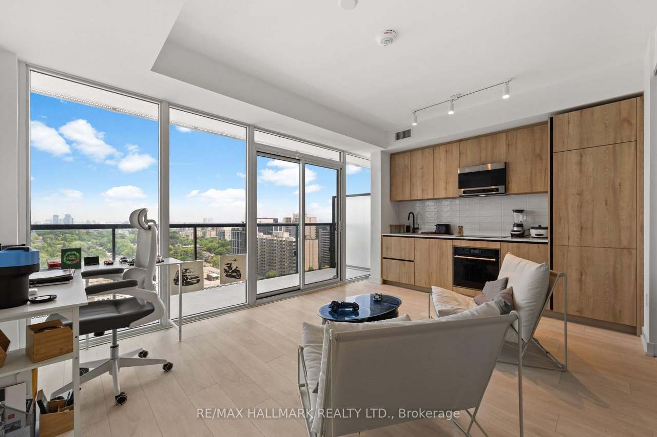 127 Broadway Avenue 1611, Toronto, ON M4P 1V4