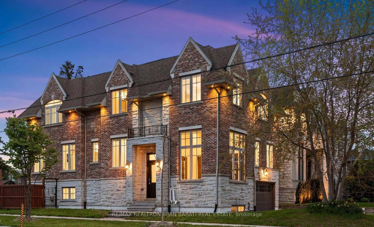122 Holmes Avenue, Toronto, ON M2N 4M6