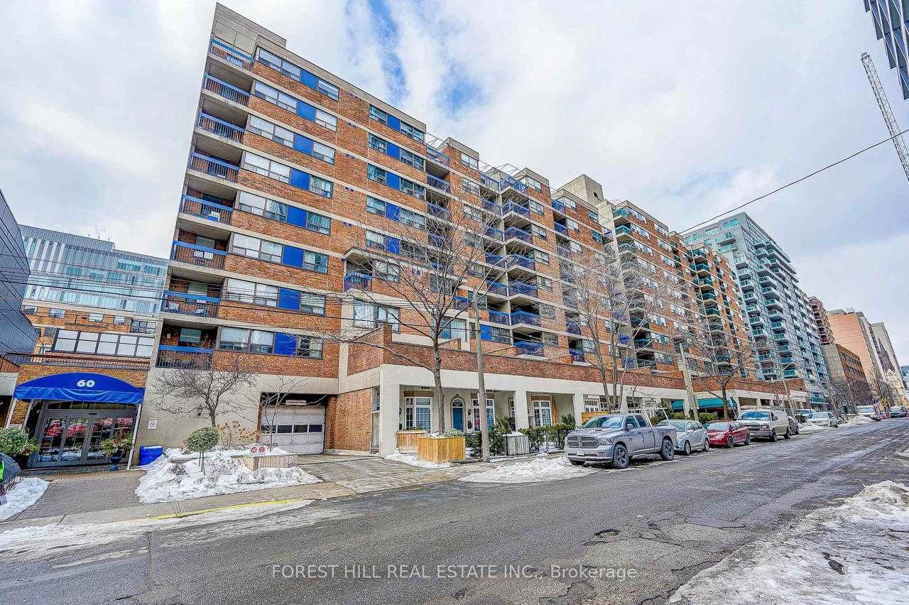 60 St. Patrick Street 728, Toronto, ON M5T 2X5