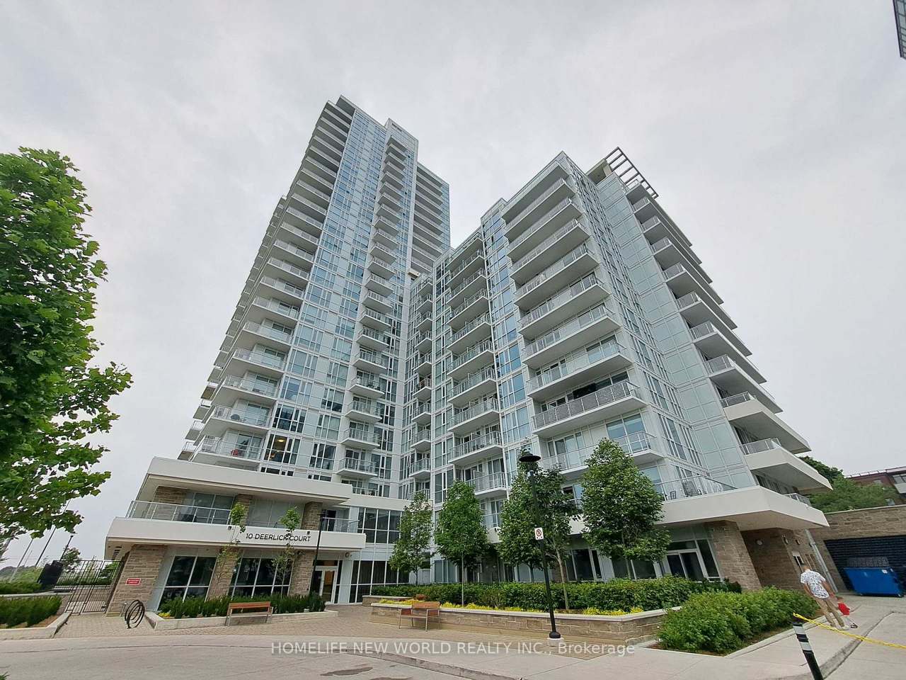 10 Deerlick Court 613, Toronto, ON M3A 0A7