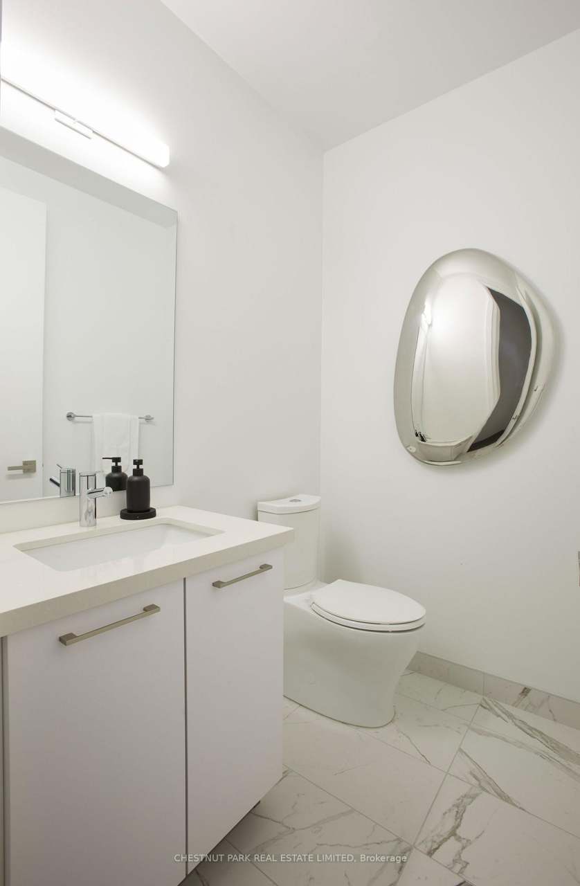 33 Frederick Todd Way LPH01, Toronto, ON M4G 0C9