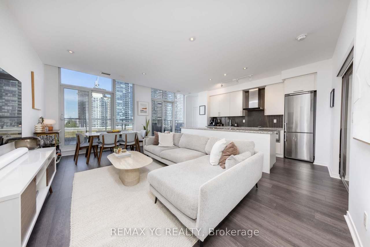 352 Front Street W PH09, Toronto, ON M5V 0K3
