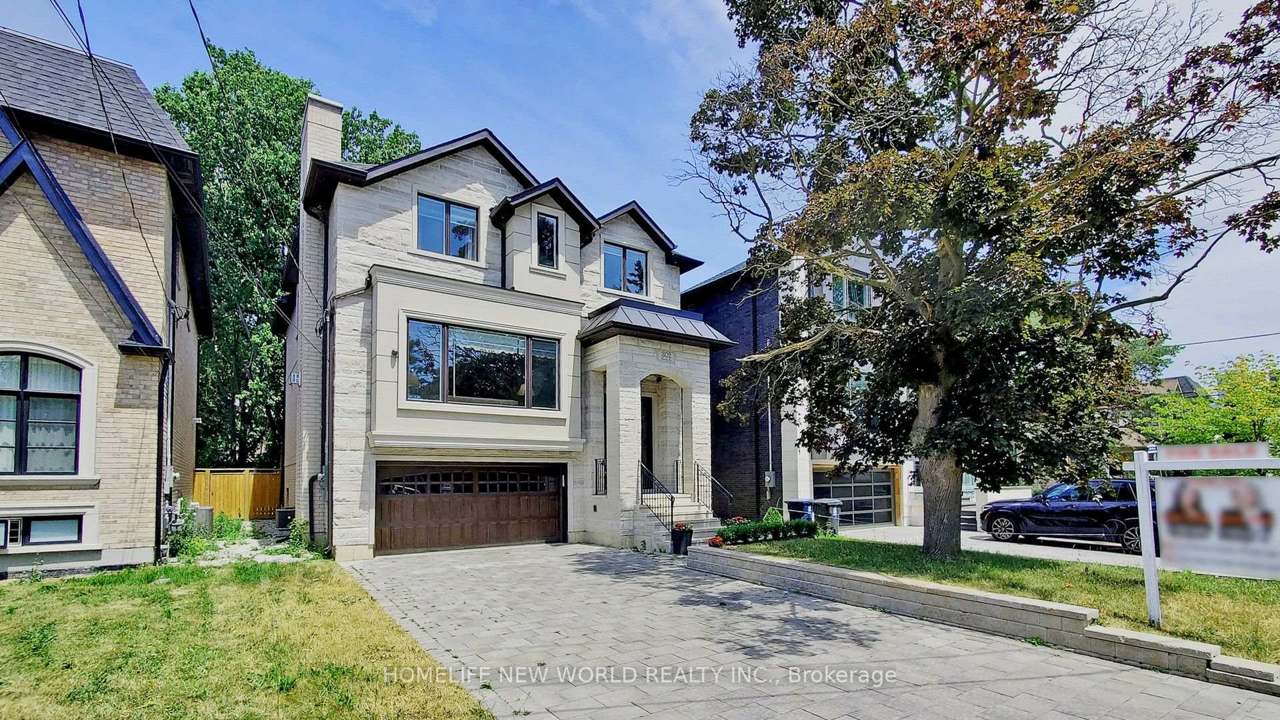 302 Johnston Avenue N, Toronto, ON M2N 1H7