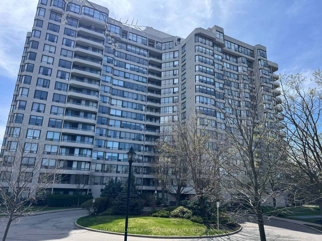 1131 Steeles Avenue W 601, Toronto, ON M2R 3W8