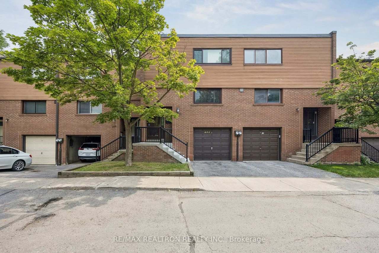 168 Song Meadoway, Toronto, ON M2H 2T7