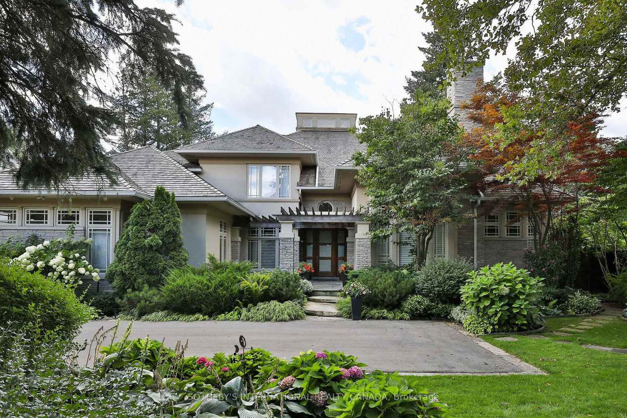 23 Country Lane, Toronto, ON M2L 1E1