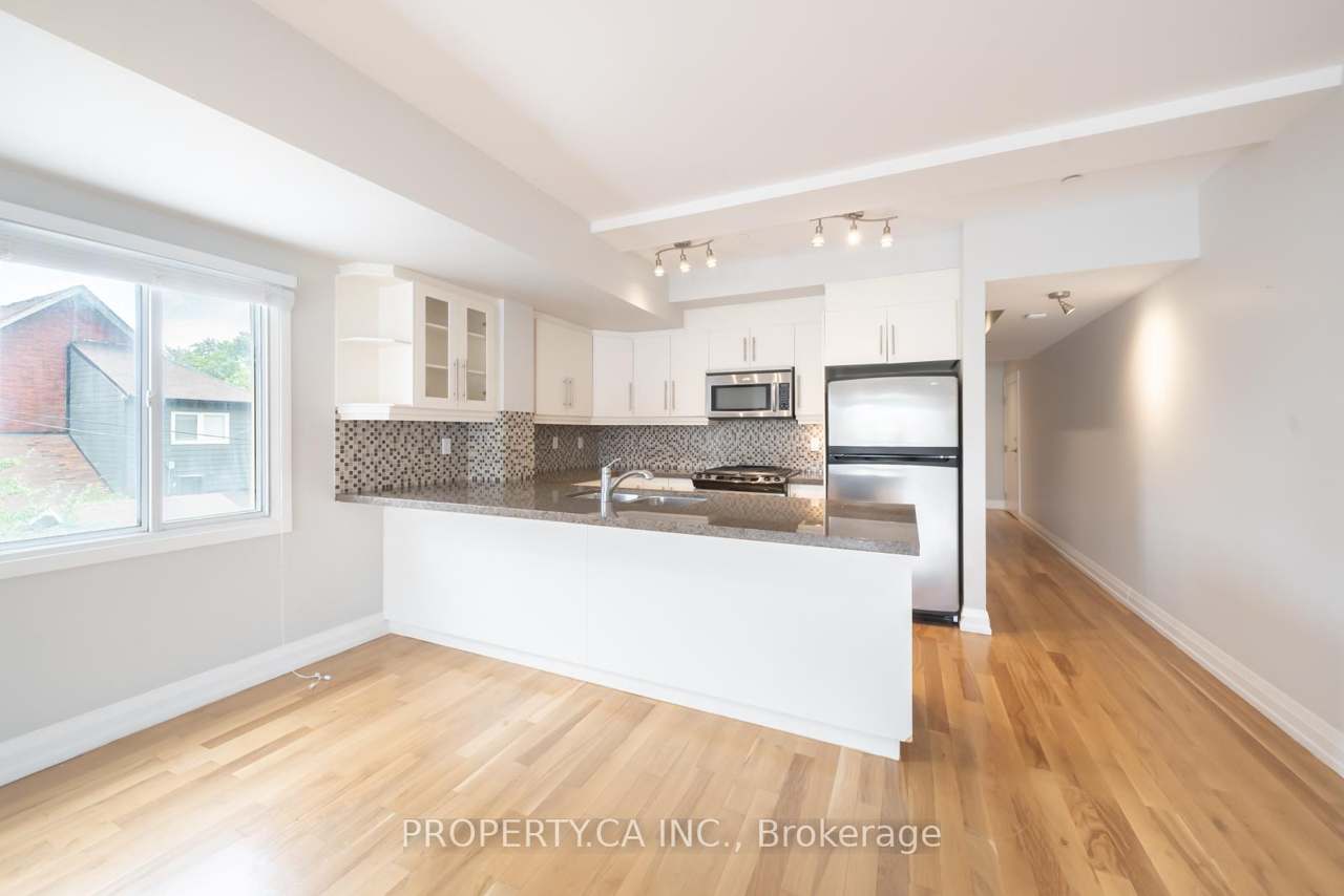 473 Dupont Street 2, Toronto, ON M6G 1Y6
