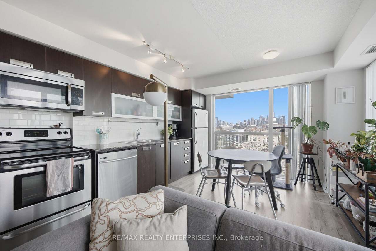 100 Western Battery Road 1610, Toronto, ON M6K 3S2