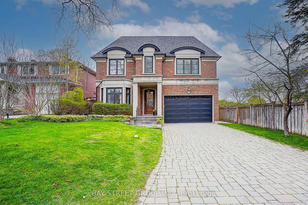 28 Carnwath Crescent, Toronto, ON M2P 1J5