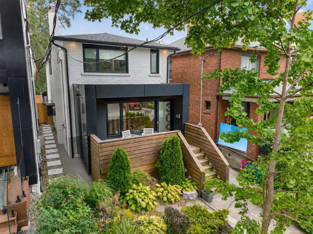 309 Wychwood Avenue, Toronto, ON M6C 2T6