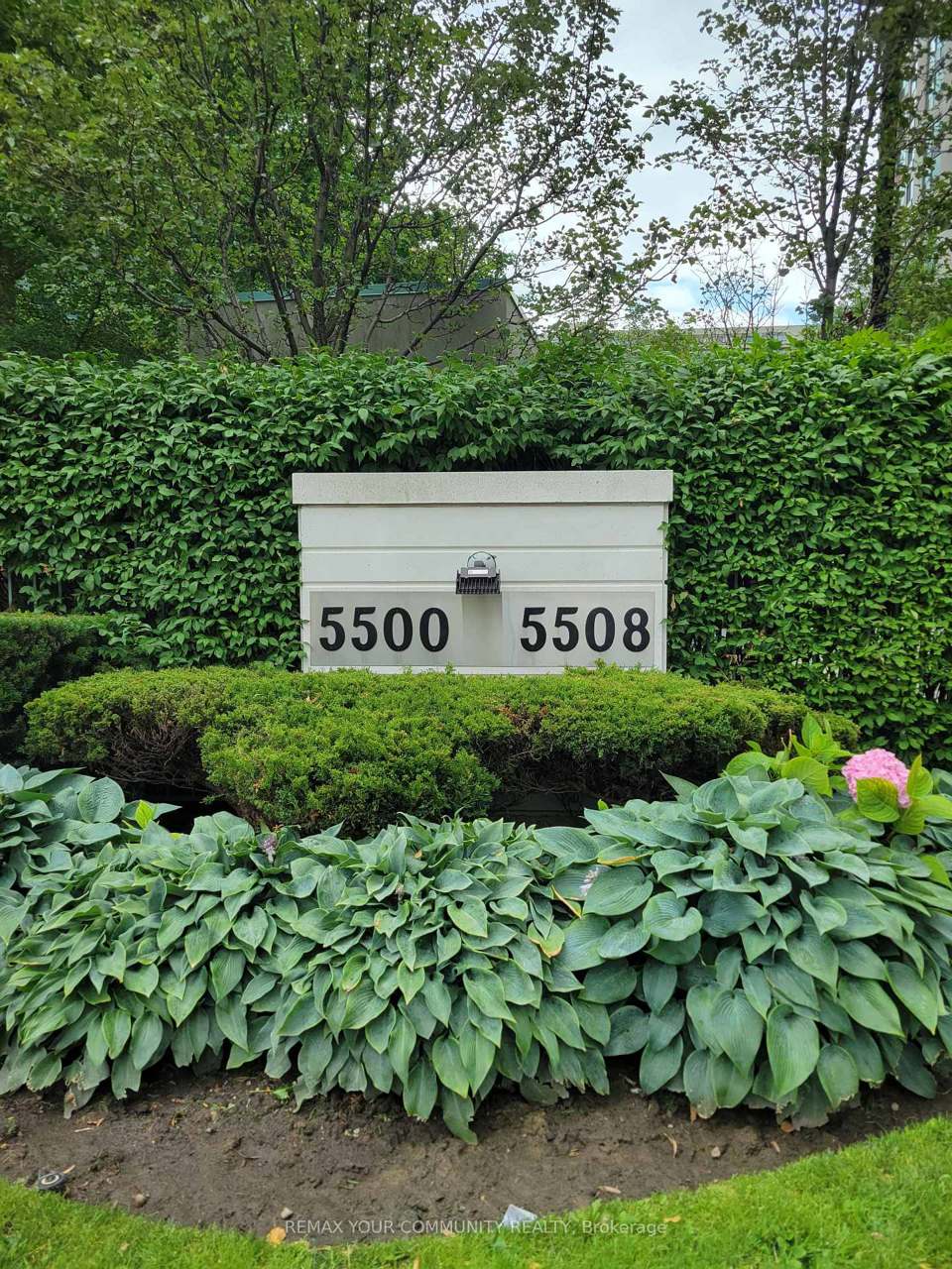 5500 Yonge Street 209, Toronto, ON M2N 7L1