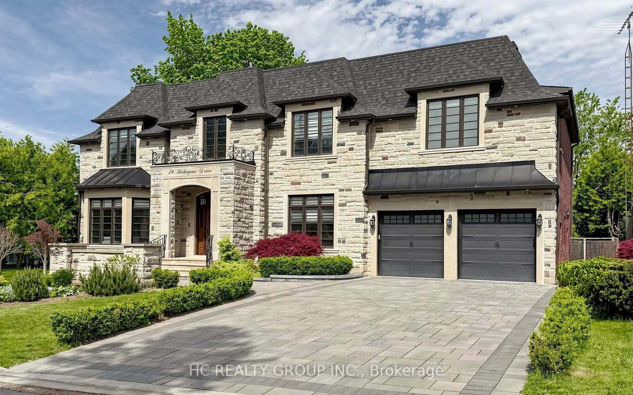 19 Michigan Drive, Toronto, ON M2M 3H9