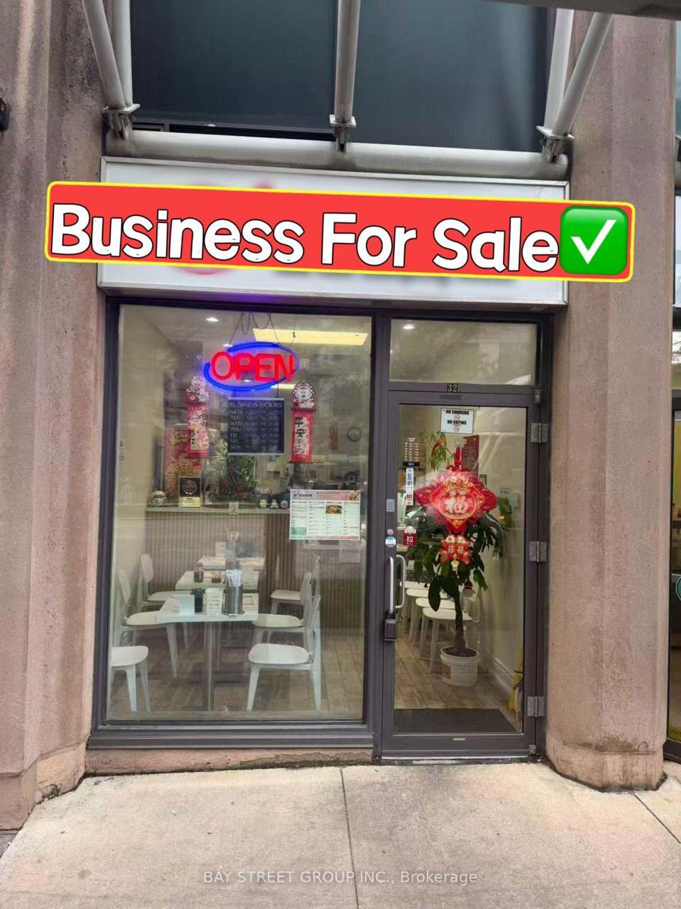 15 Northtown Way 32, Toronto, ON M2N 7A2