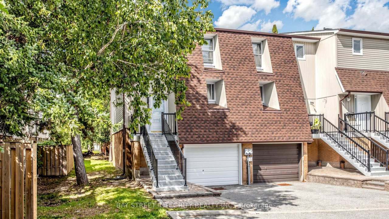 28 Townsend Road, Toronto, ON M2H 2T2