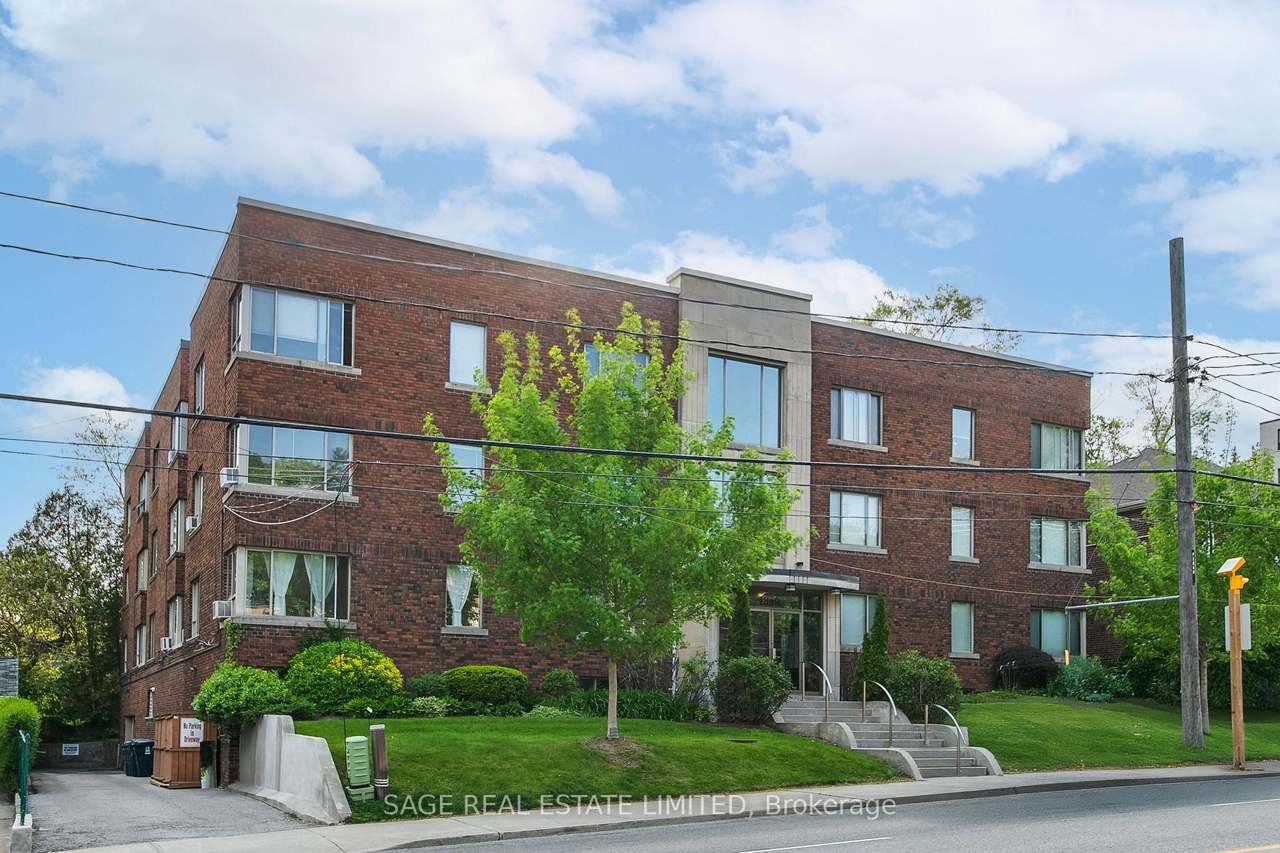 1840 Bathurst Street 204, Toronto, ON M5P 3K7