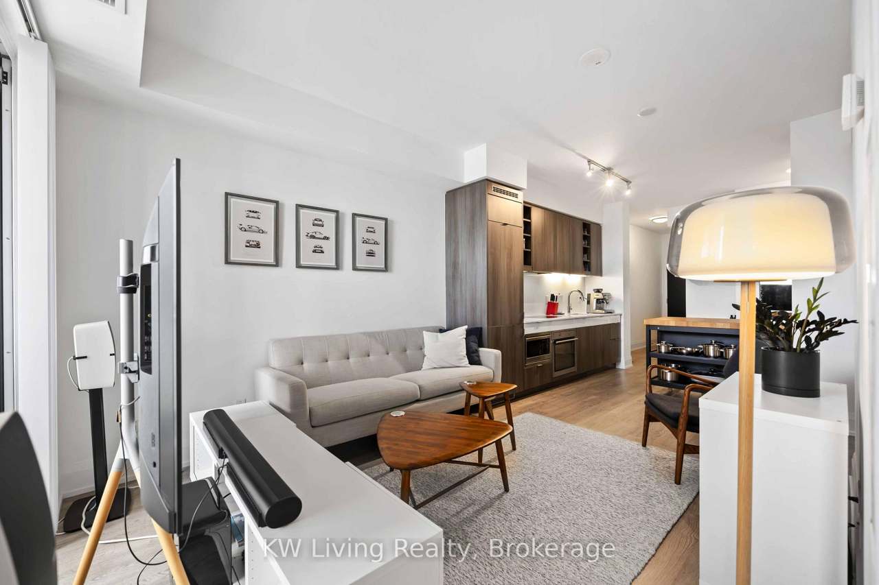 101 Erskine Avenue 1703, Toronto, ON M4P 0C5