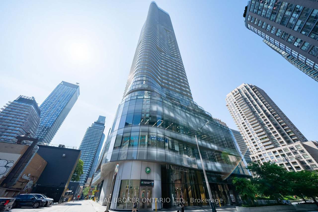 11 Wellesley Street W 5311, Toronto, ON M4Y 0G4