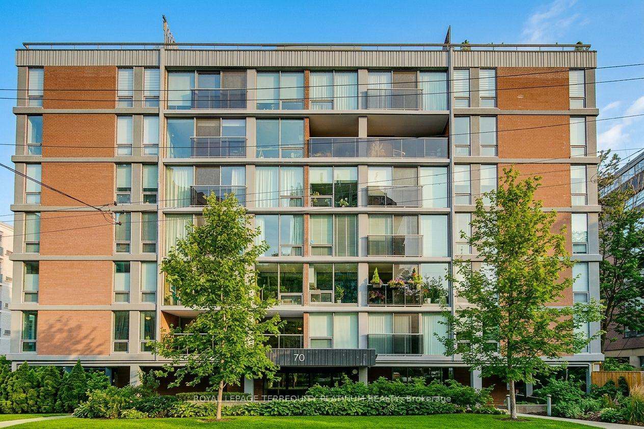 70 Montclair Avenue 203, Toronto, ON M5P 1P7
