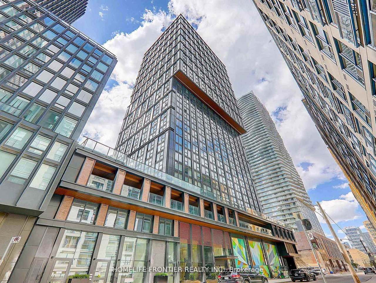82 Dalhousie Street 1108, Toronto, ON M5B 0C5