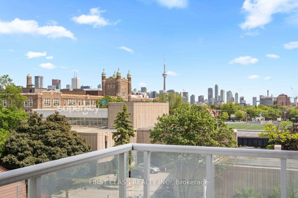 783 Bathurst Street 413, Toronto, ON M5S 0A8