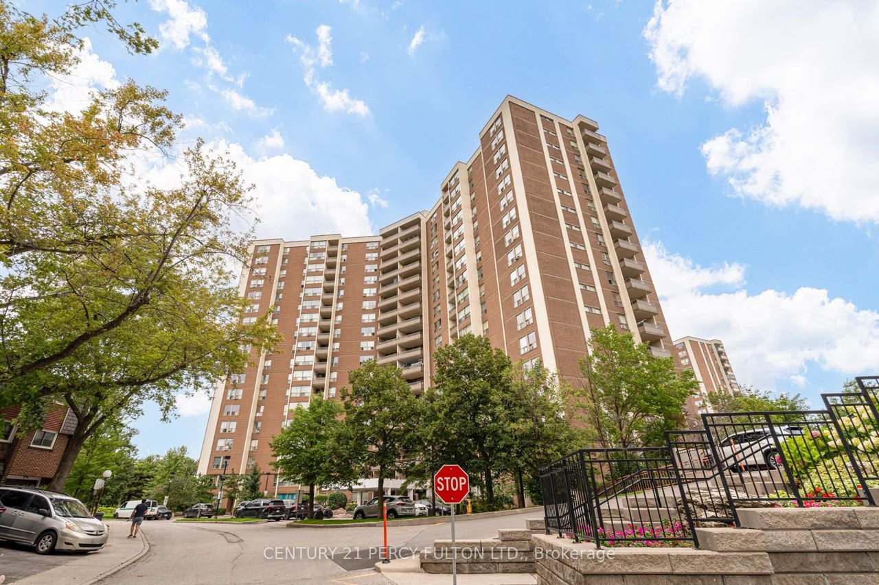 5 Vicora Linkway #614, Toronto, ON M3C 1A4