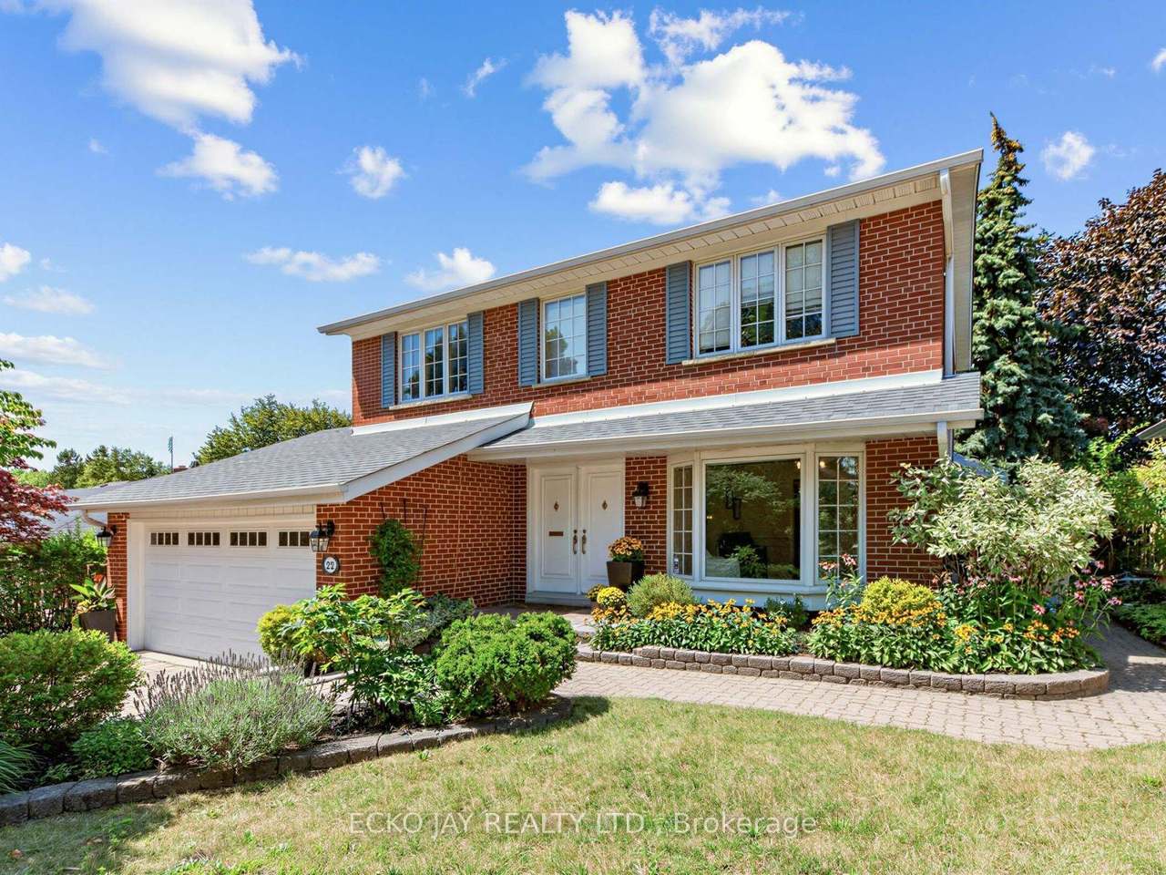 22 Meadowglade Crescent, Toronto, ON M2J 1C7