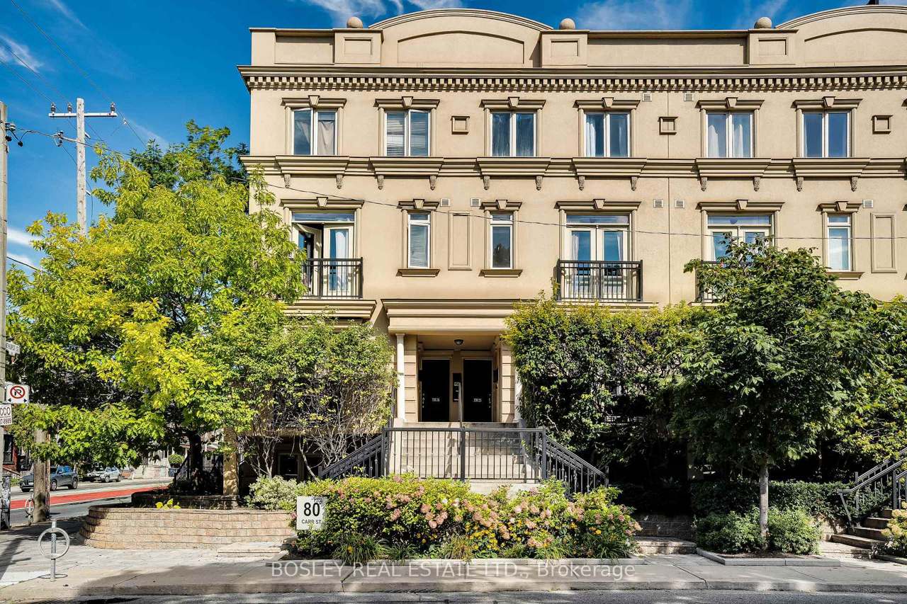 80 Carr Street TH22, Toronto, ON M5T 1B7