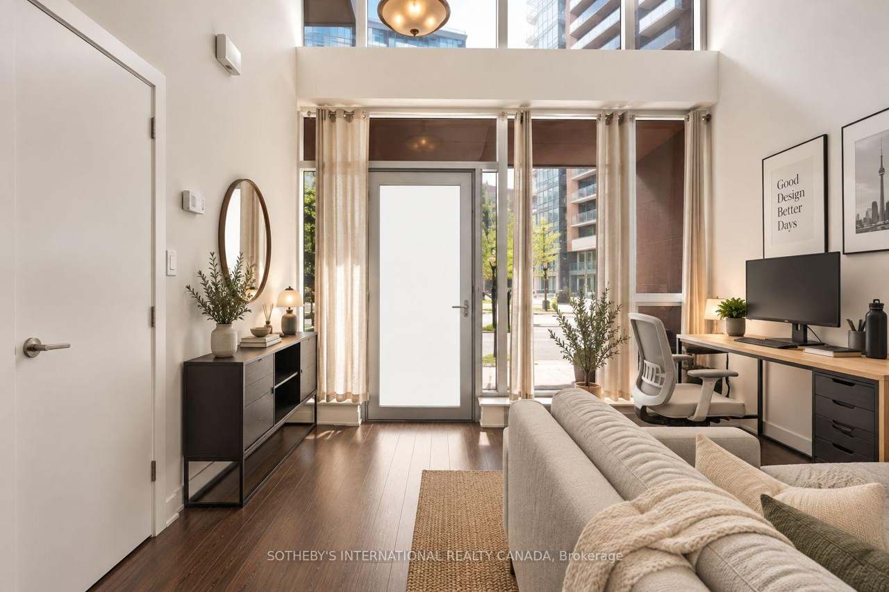 20 Bruyeres Mews TH7, Toronto, ON M5V 0G8