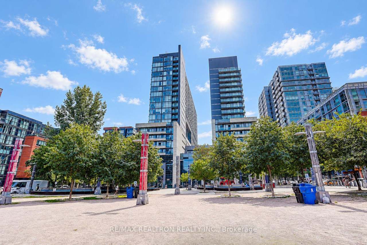 36 Lisgar Street 603E, Toronto, ON M6J 0C7