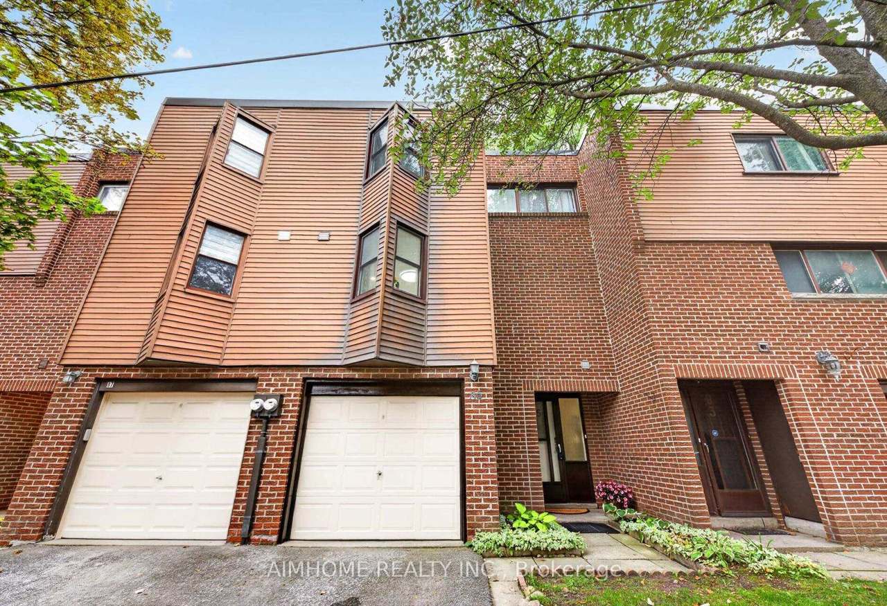 85 Song Meadoway, Toronto, ON M2H 2T9