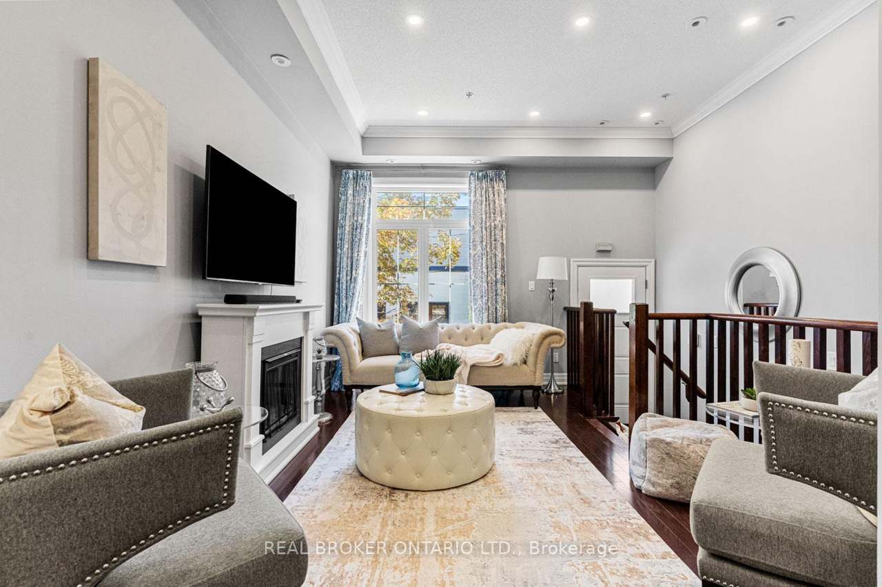 51 St Paul Street, Toronto, ON M5A 3H2
