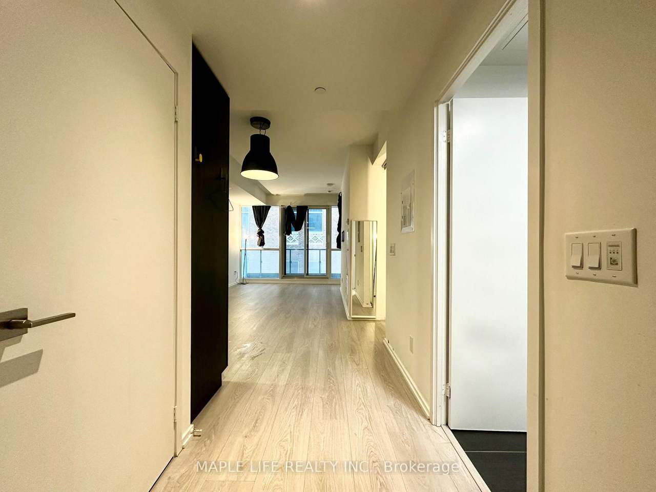 70 Temperance Street 1707, Toronto, ON M5H 0B1