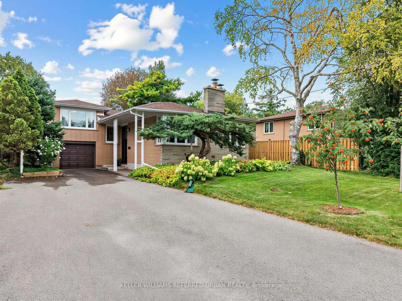 139 Holcolm Road, Toronto, ON M2N 2E1