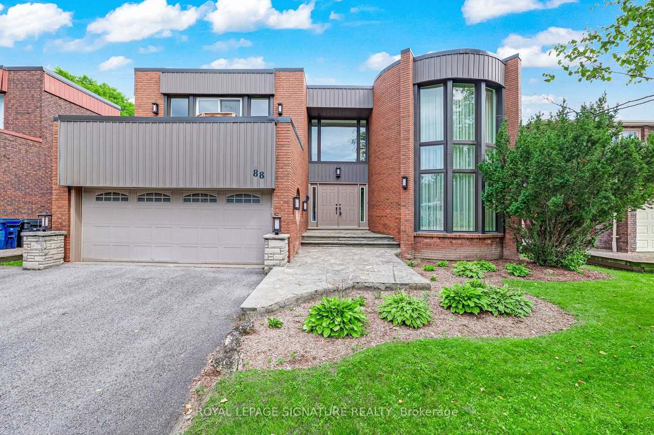 88 Garnier Court, Toronto, ON M2M 4C9