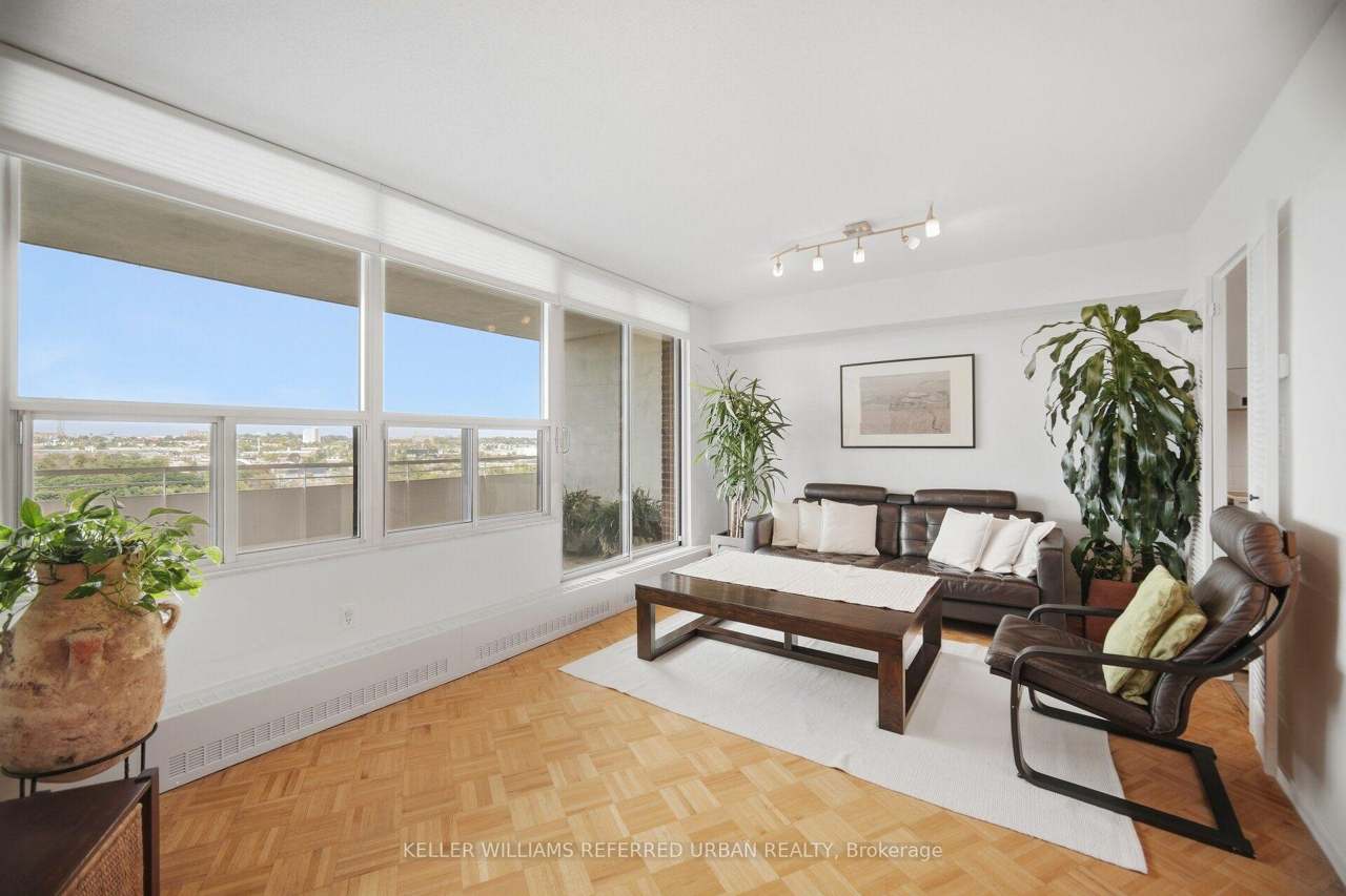 60 Pavane Linkway Way 1416, Toronto, ON M3C 1A1