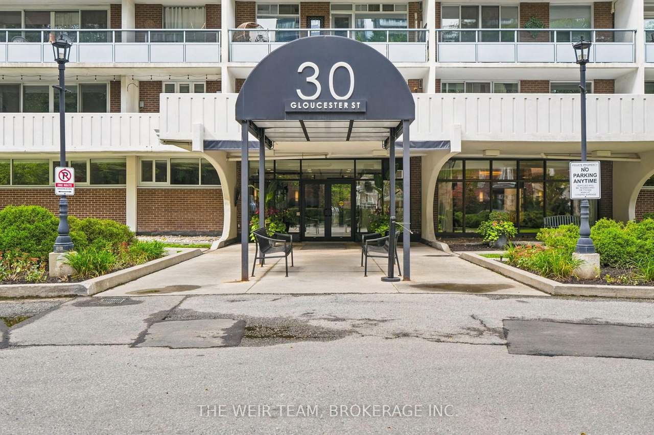 30 Gloucester Street 2110, Toronto, ON M4Y 1L6