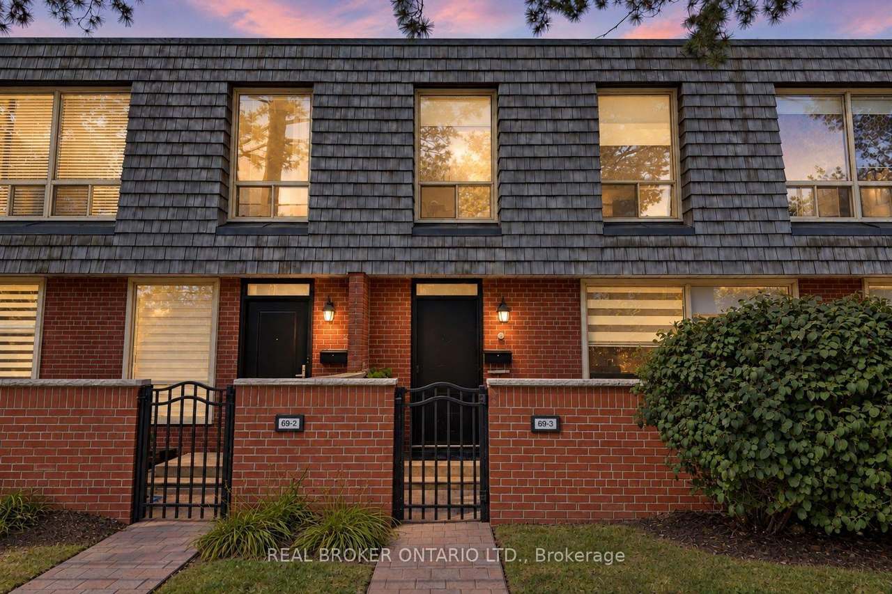 69 Upper Canada Drive 3, Toronto, ON M2P 2A2