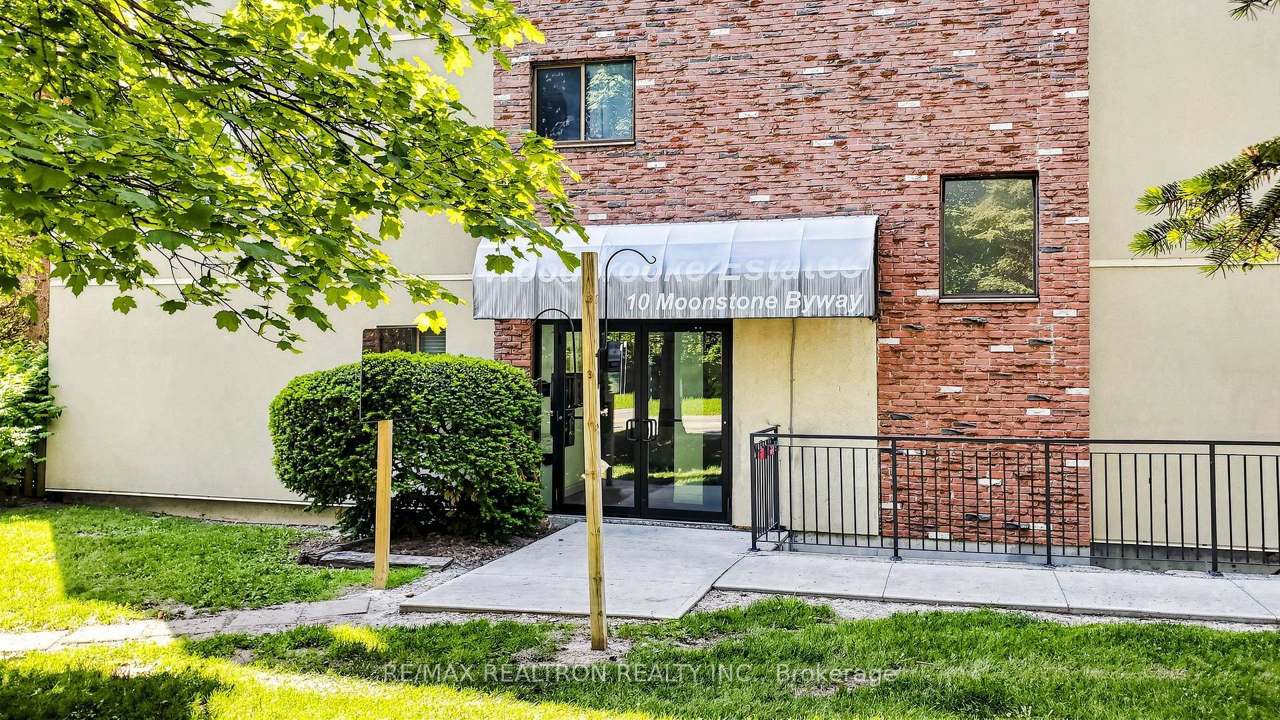10 Moonstone Byway 151, Toronto, ON M2H 3J3