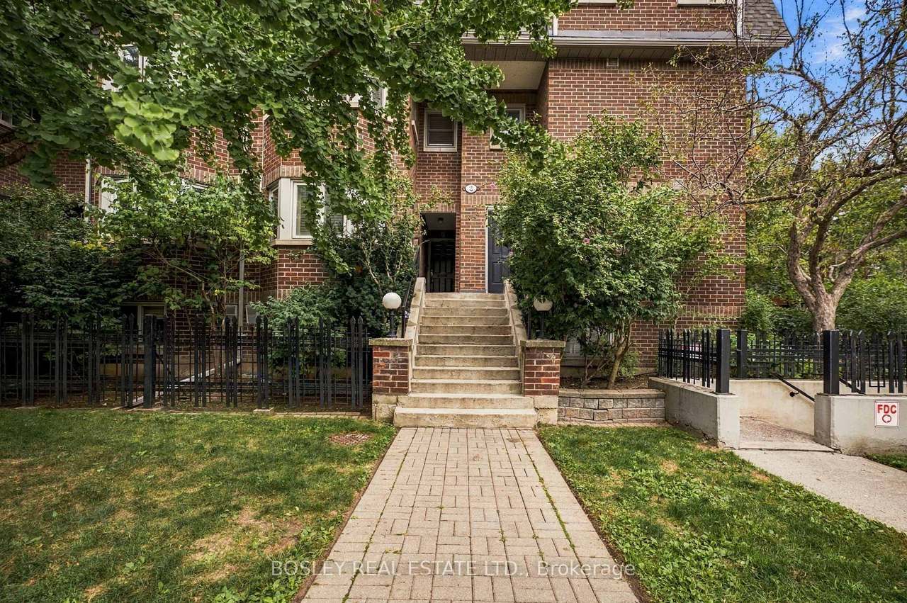 2 Shank Street 2-B, Toronto, ON M6J 3T8
