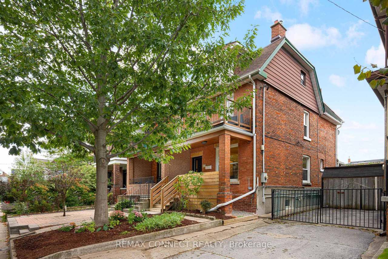 17 Muir Avenue, Toronto, ON M6H 1E7