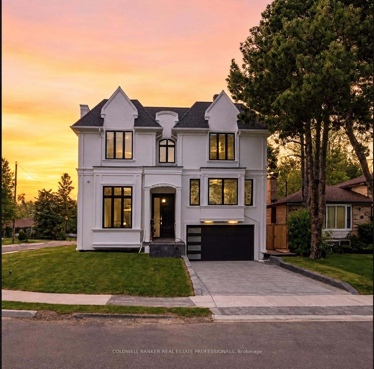 7 Knollview Crescent, Toronto, ON M2K 2C9