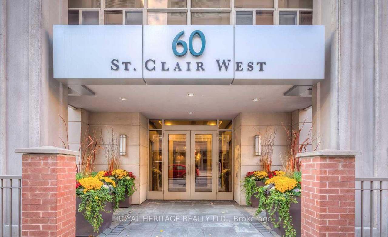 60 St Clair Avenue W 1202, Toronto, ON M4V 1M1