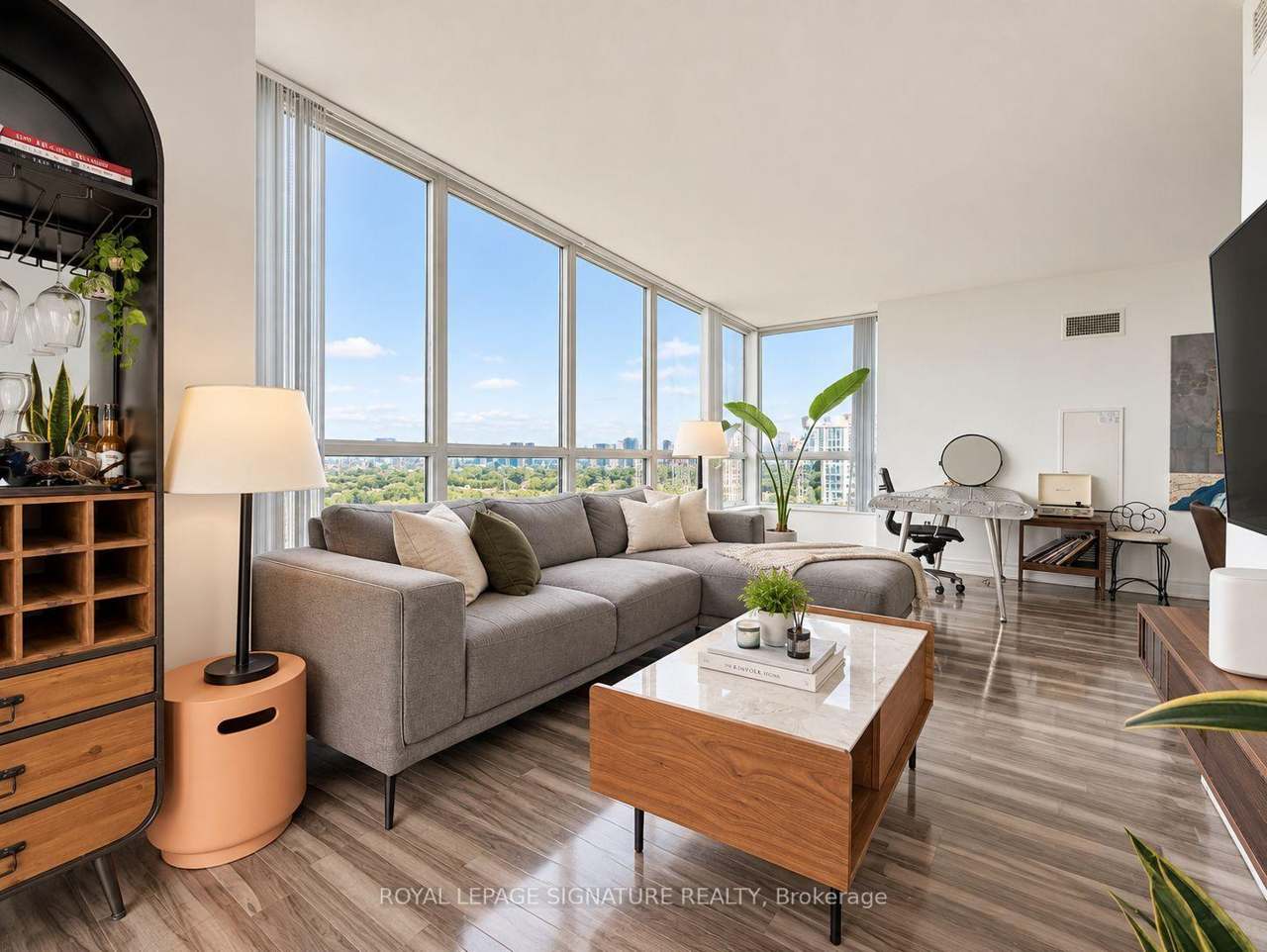 33 Sheppard Avenue E 2210, Toronto, ON M2N 7K1