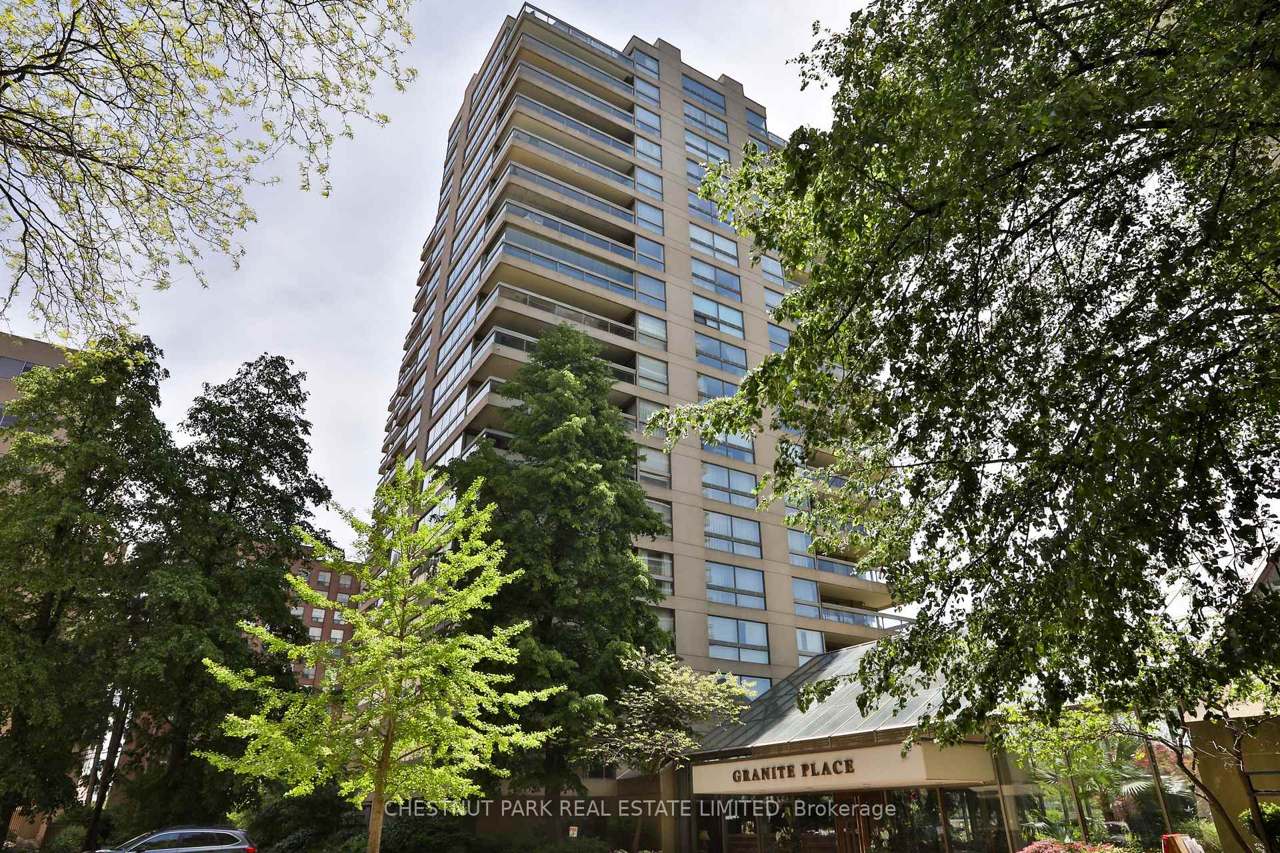61 St Clair Avenue W 1101, Toronto, ON M4V 2Y8