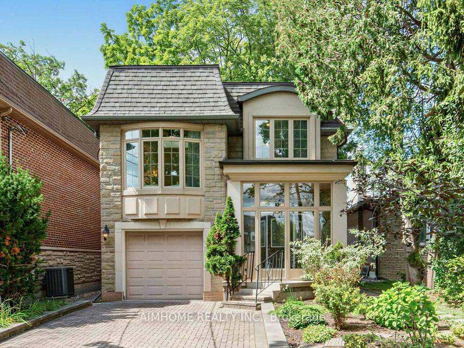 16 Carney Road, Toronto, ON M2M 1T2