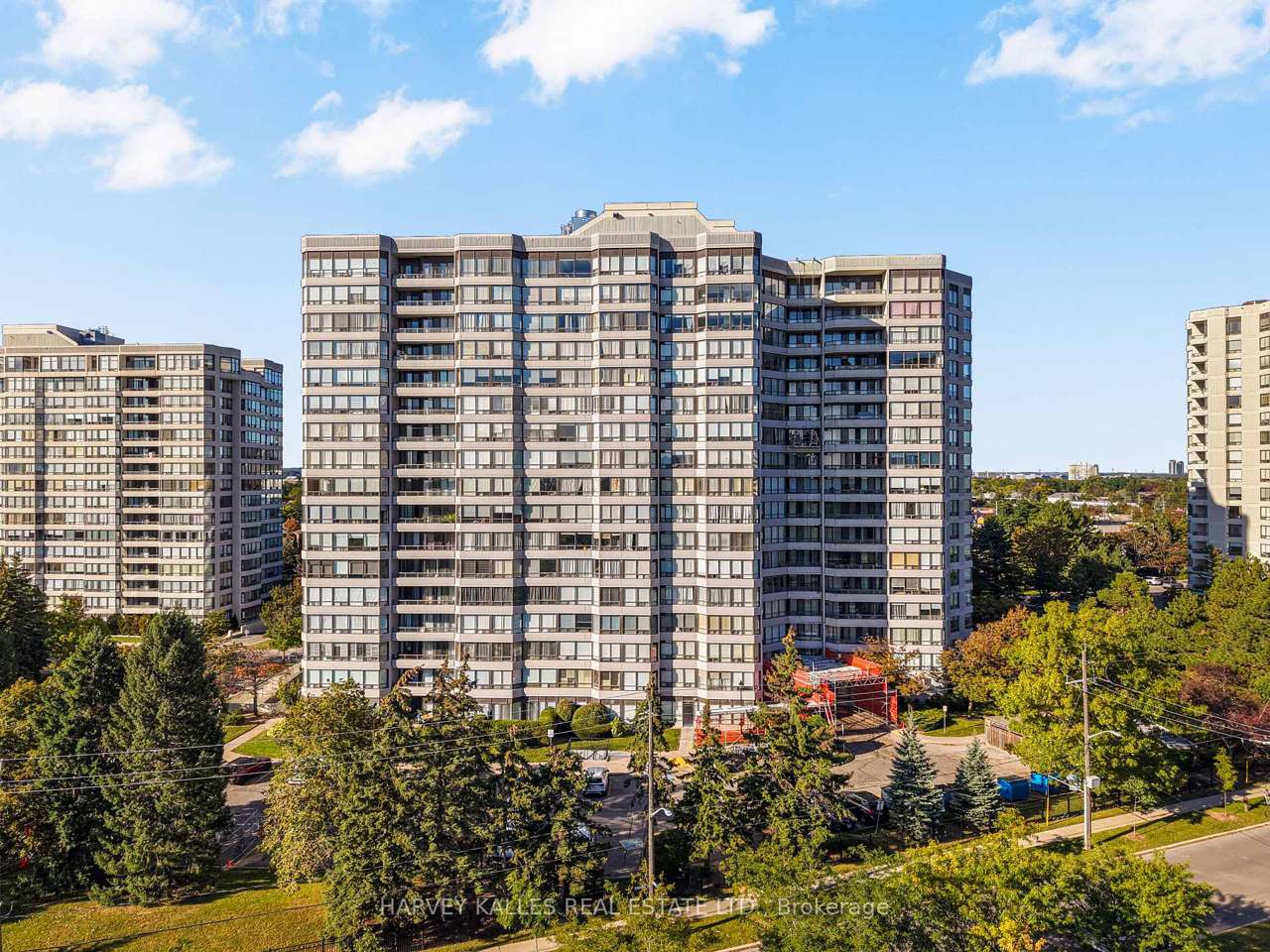 1121 Steeles Avenue W 605, Toronto, ON M2R 3W7